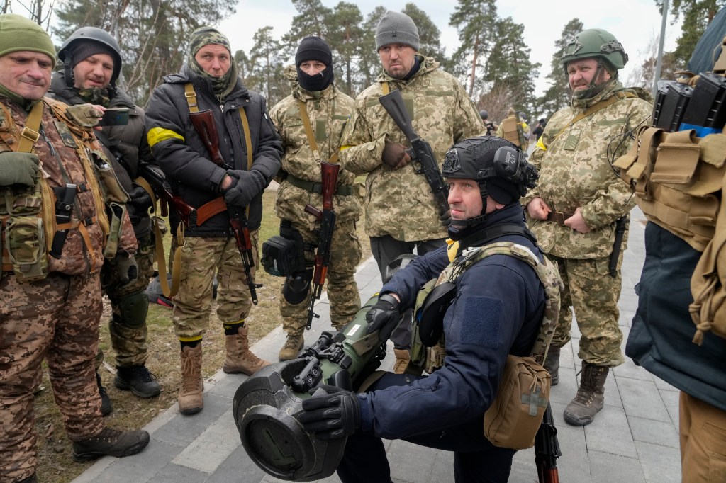 British budget outlook touts weapon deliveries for Ukraine’s defense