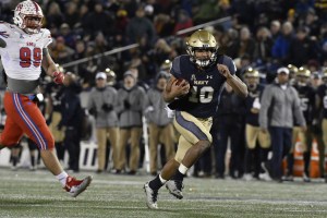 Navy QB Perry leads Mids to 43-40 win over SMU
