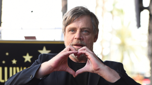 ‘Star Wars’ actor Mark Hamill sends 500 drones to Ukraine