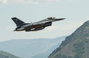 Air Force selects Holloman for F-16 pilot training mission