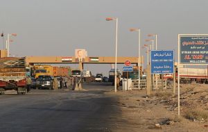 High-stakes airstrike in Syria: Pro-Assad militia threatens US troops in defiance of Russia