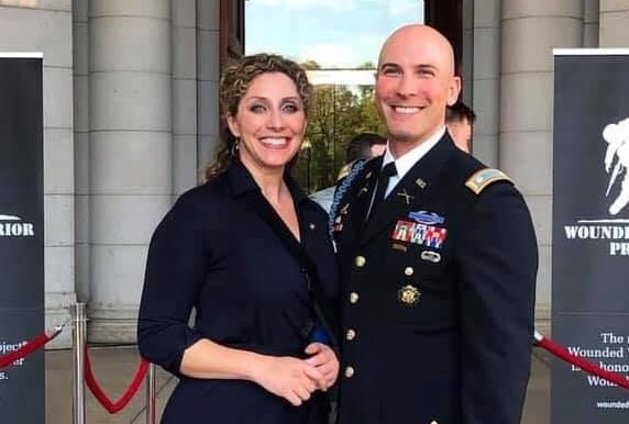 Amazon promises to hire 100,000 veterans and spouses by 2024