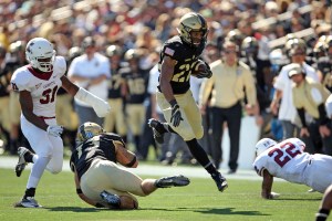 Army racks up 671 yards of offense, dominates Lafayette 62-7