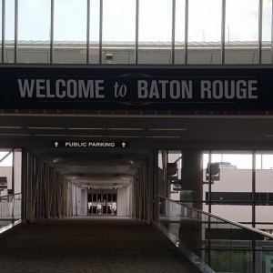 Disabled vets would get free airport parking under proposal in Louisiana