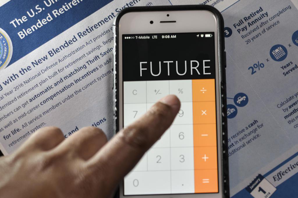 It’s almost December and time to decide: Will you go for the new retirement system?