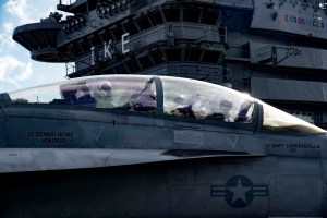 Carrier Ike, Wasp groups and 22 MEU returning home for New Year’s