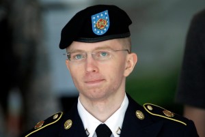 Chelsea Manning to undergo sex reassignment surgery