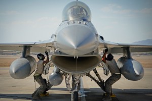 F-16 chemical leak sends 6 airmen to hospital
