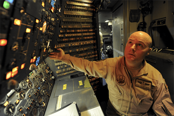 Enlisted airmen’s first-term retraining opportunities to shrink in 2018
