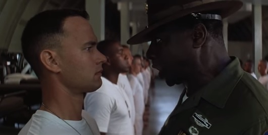 Tom Hanks challenges Army sergeant to a push-up contest at the Oscars