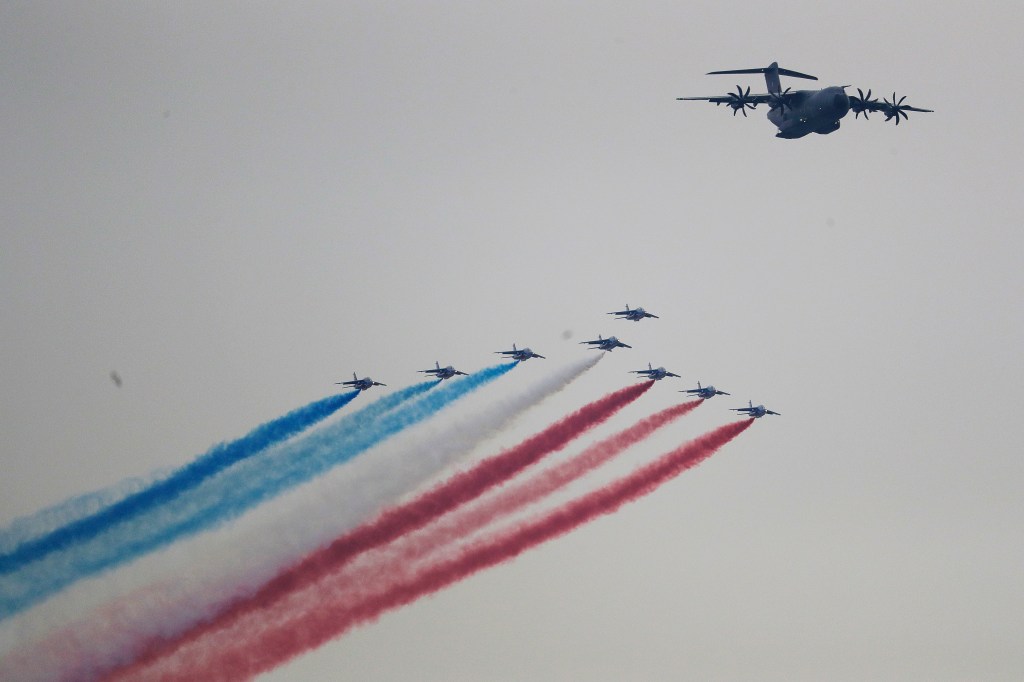 French fighter jets stage flyover over New York harbor for WWI anniversary