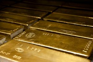 Tank collector gets a pleasant surprise: $2.4 million in gold