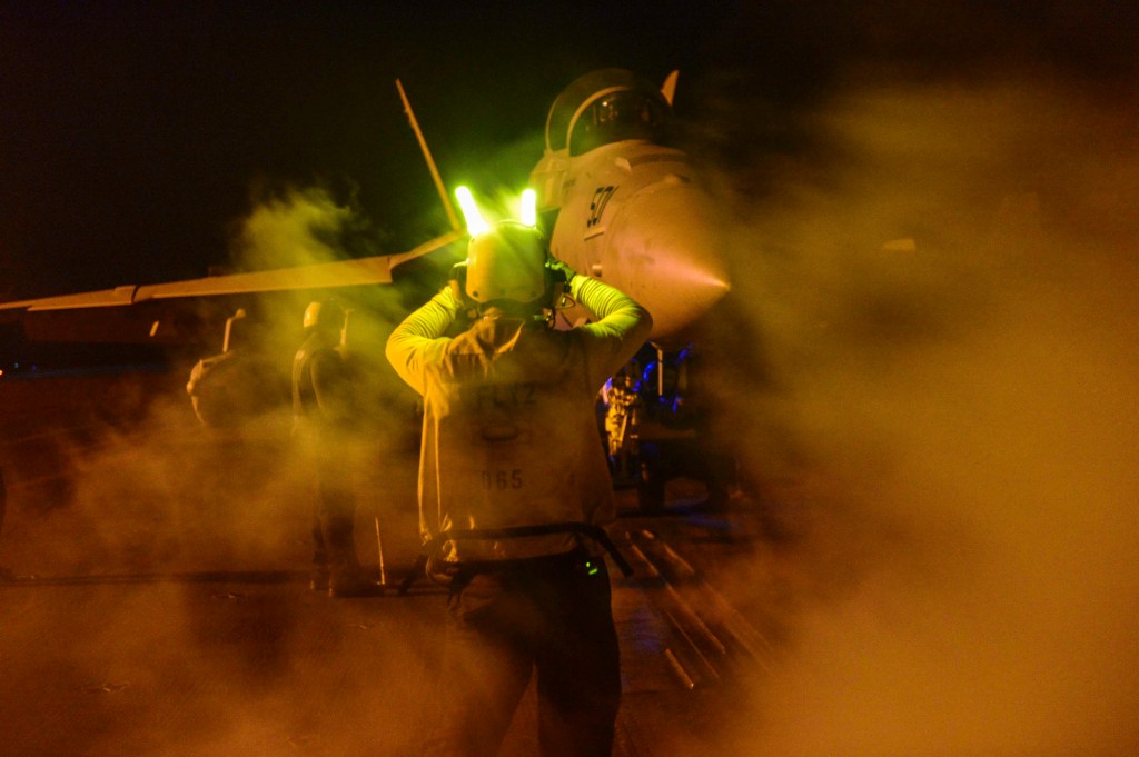 All Navy F/A-18 E/F Super Hornets, Growlers grounded after incident injuring aircrew