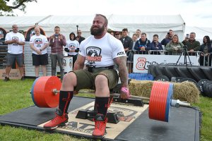 Disabled Afghanistan veteran sets Guinness World Record for deadlift
