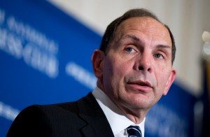 Former VA secretary: 3 tips for transitioning service members