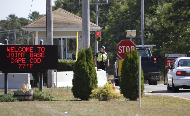 Guardsman investigated for chasing bus, believing migrants were on it