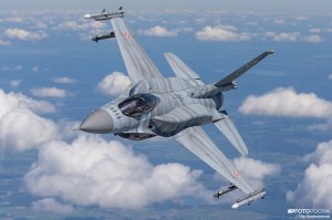 Polish Air Force shows off their best with incredible aerial photos