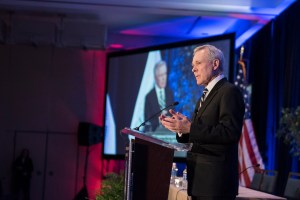 Outgoing Navy secretary voices concerns about Mattis nomination
