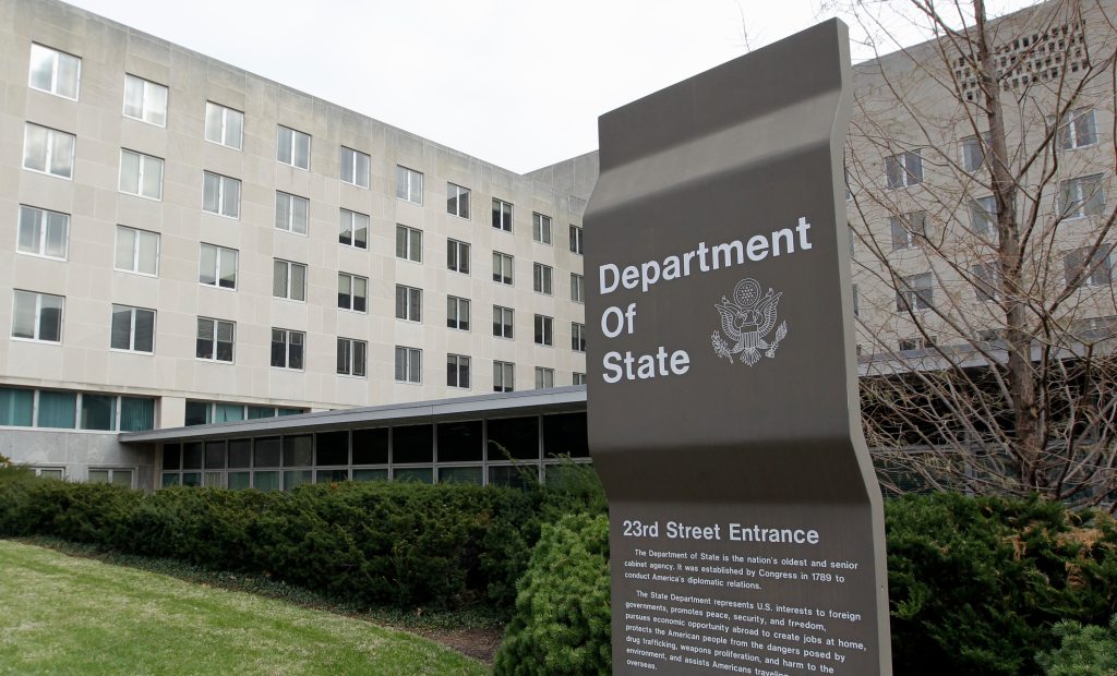Trump asks some 50 senior Obama appointees to stay on