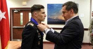 Army soldier receives heroism medal for saving two lives after car accident