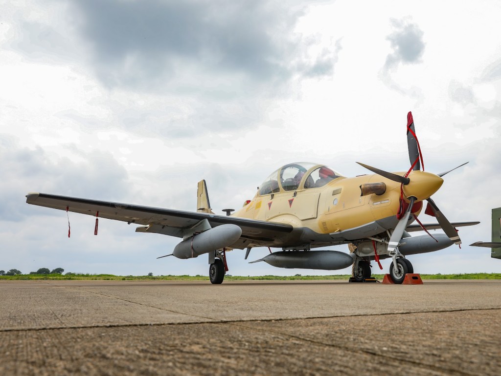 Nigerian air force Super Tucanos ready to fight against ISIS, with US Air Force training