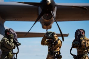 Airmen, guardians must complete gas mask seal tests before end of year