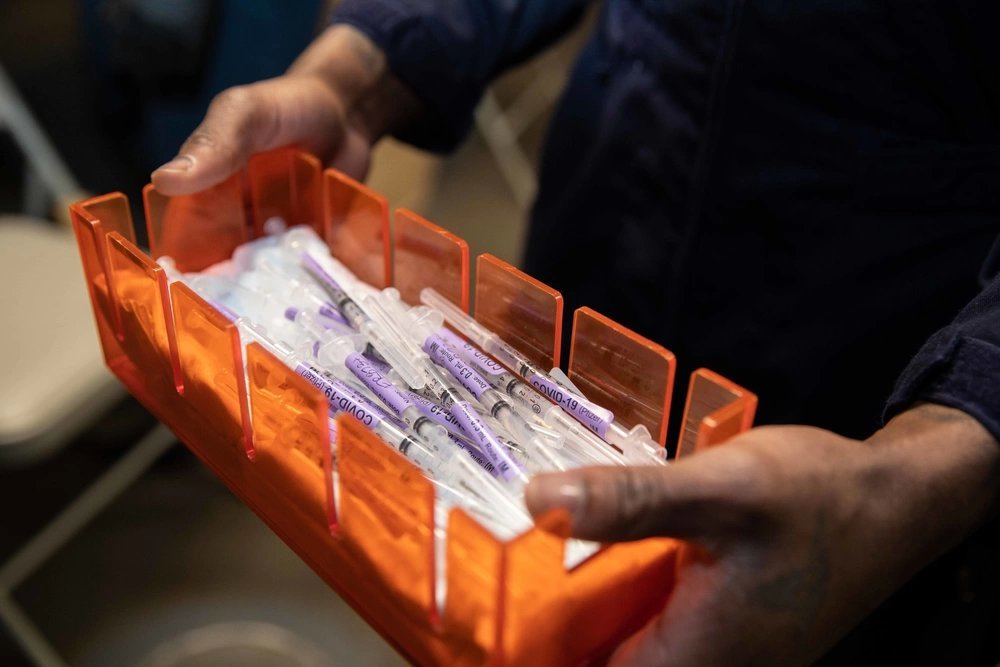 Drugmakers jump in POGO rank of biggest federal government contractors