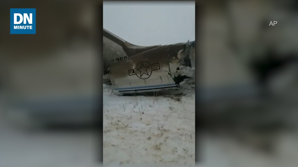 USAF communications aircraft crashes | Defense News Minute, Jan. 27, 2020