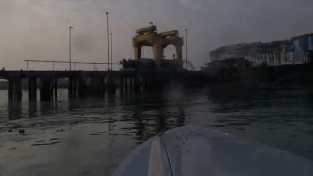 VIDEO: US uses unmanned one-way surface drones to attack Iranian port
