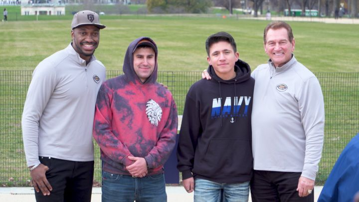 Service members receive cars ahead of Army-Navy game