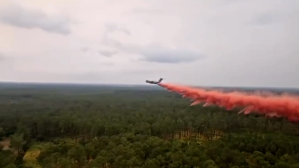 France deploys military aircraft to fight wildfires