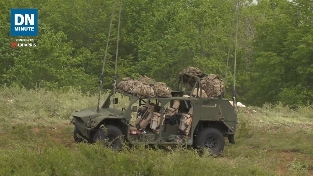 Army picks Infantry Squad Vehicle finalists | Defense News Minute, Aug. 29, 2019