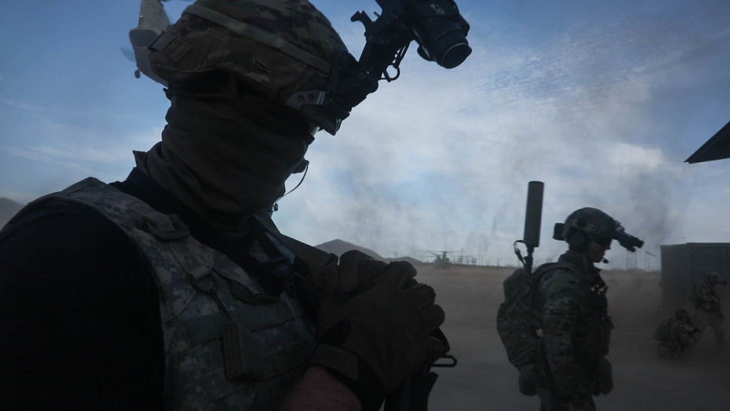 Green Berets conduct free fall ops