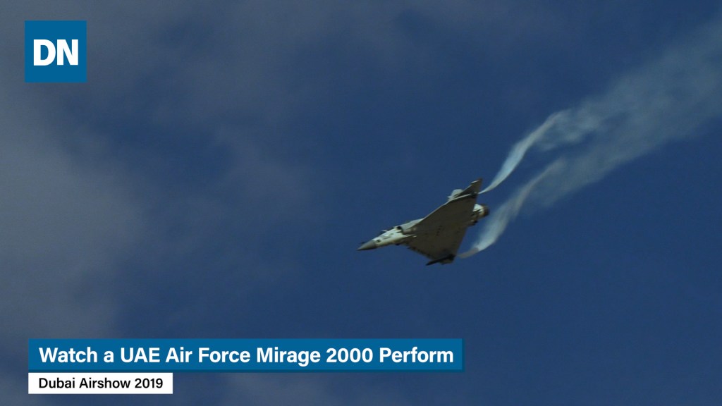 Watch a UAE Mirage 2000 perform at the 2019 Dubai Airshow