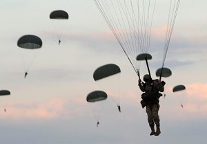 82nd Airborne Division shuts down white supremacist wearing unit’s hat