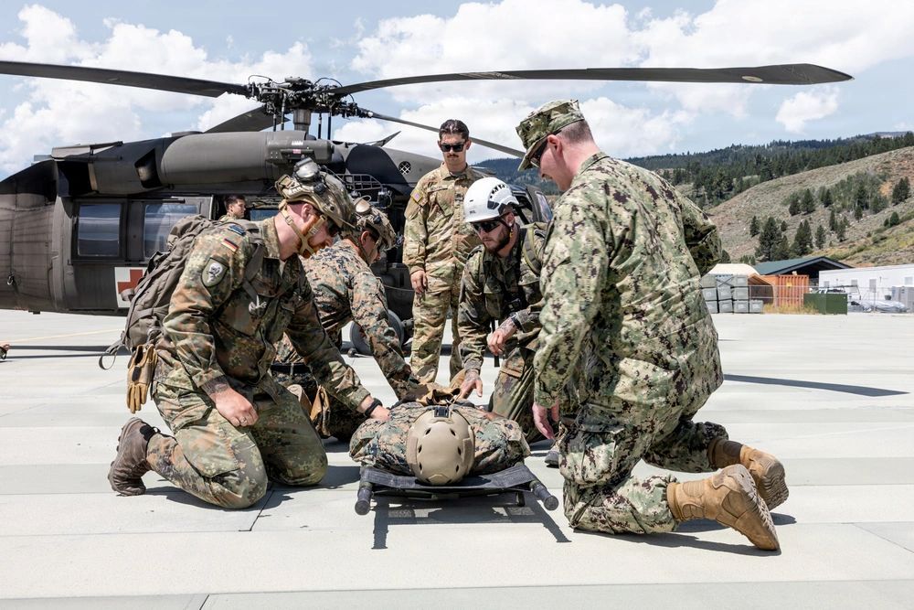 Marine Corps fast-tracks AI-powered ultrasounds, blood coolers to battlefield