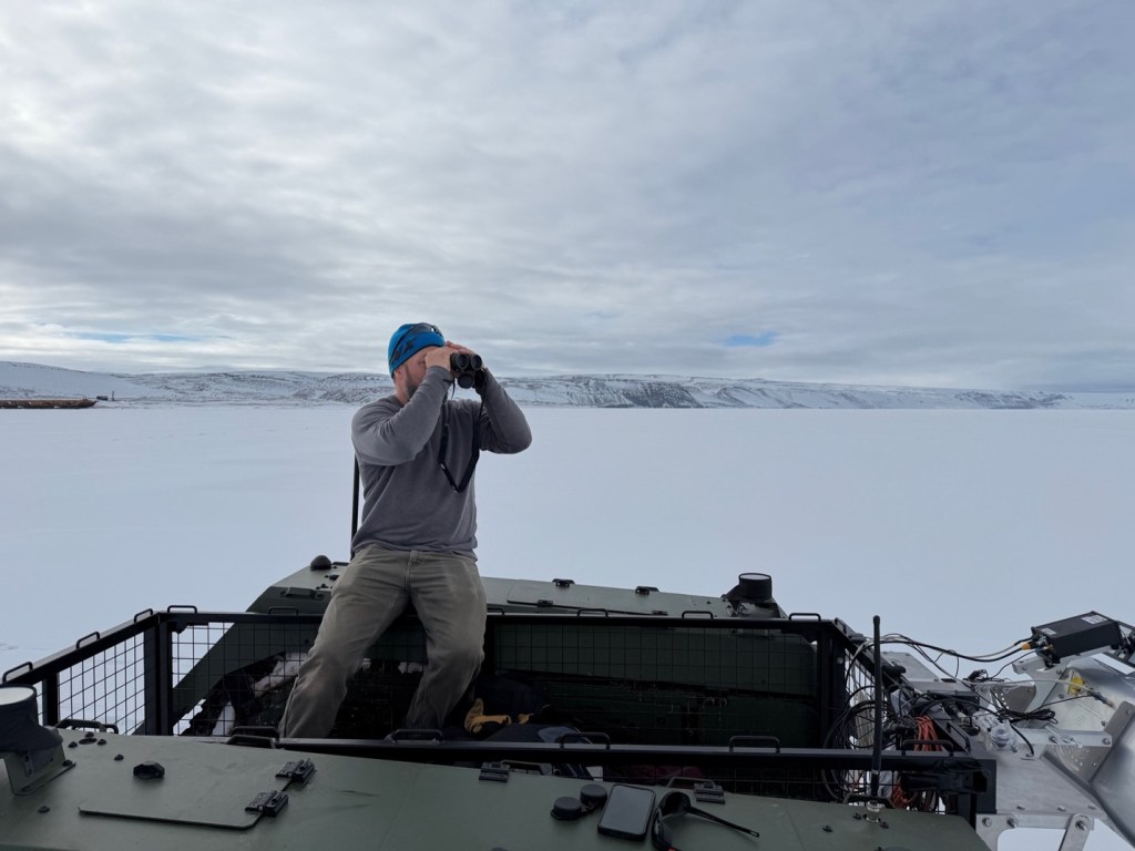 In Arctic, US Army researchers test camo that could adapt to changing landscapes